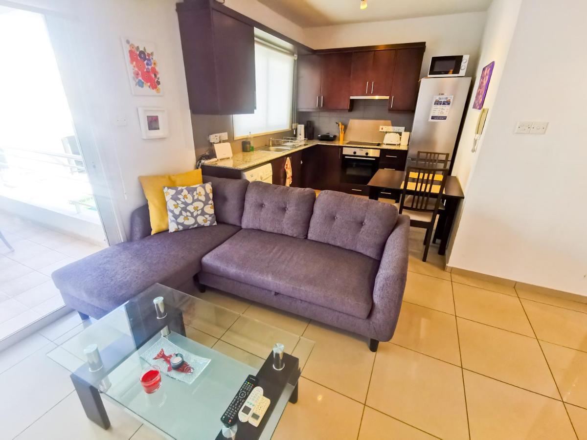 Promenade Breeze City Apartment Larnaca Exterior photo
