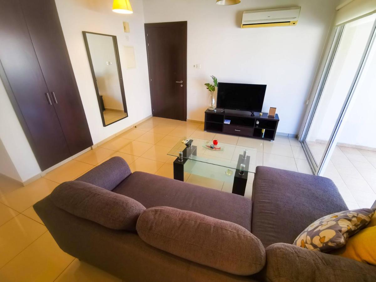 Promenade Breeze City Apartment Larnaca Exterior photo