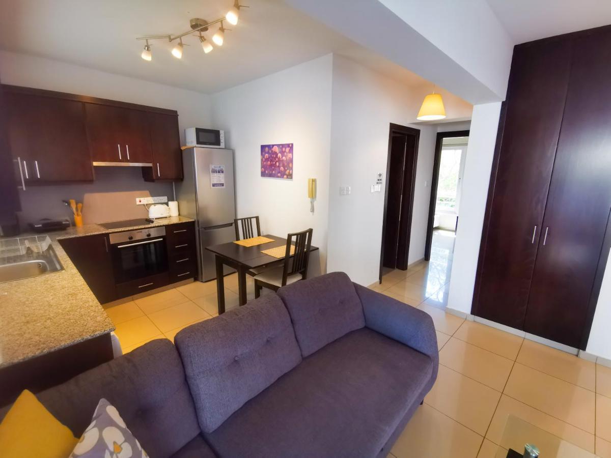 Promenade Breeze City Apartment Larnaca Exterior photo