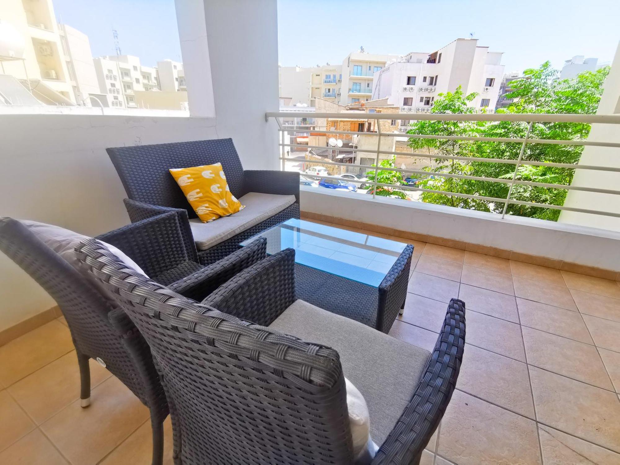 Promenade Breeze City Apartment Larnaca Exterior photo